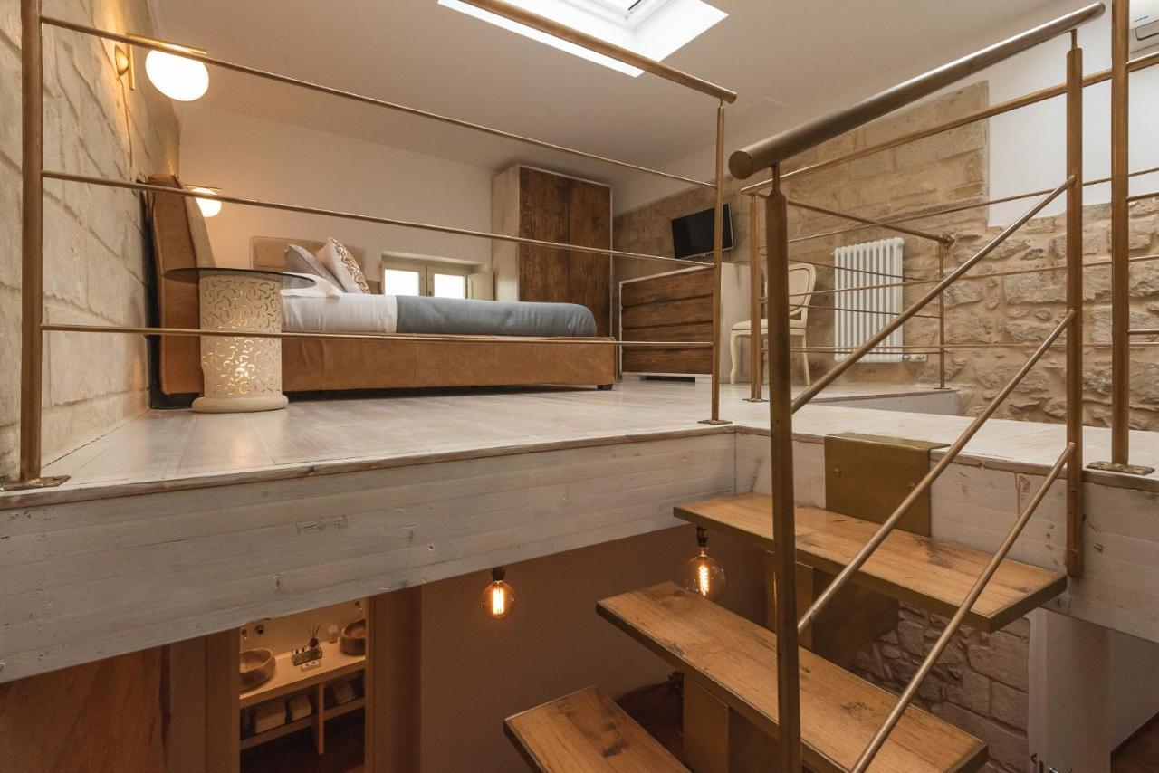 Le Nicchie Luxury Rooms Lecce Exteriör bild
