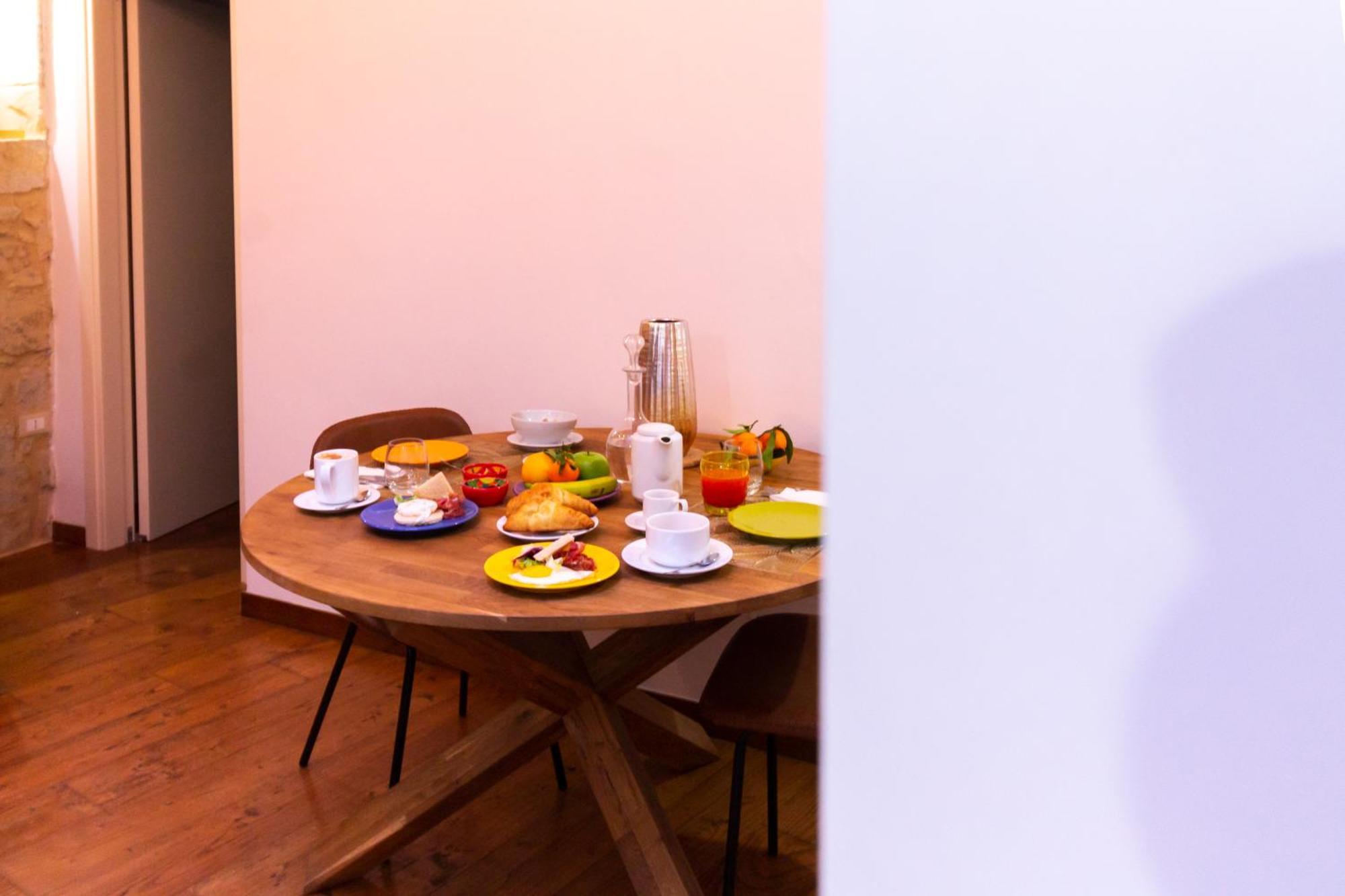 Le Nicchie Luxury Rooms Lecce Exteriör bild