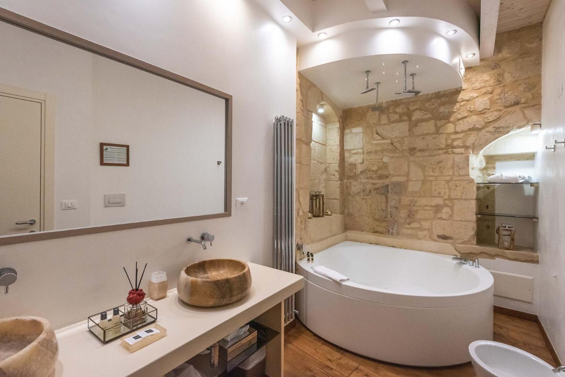 Le Nicchie Luxury Rooms Lecce Exteriör bild